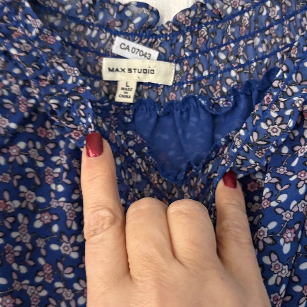 Max Studio Rushed Top Size Large - Picture 2 of 5